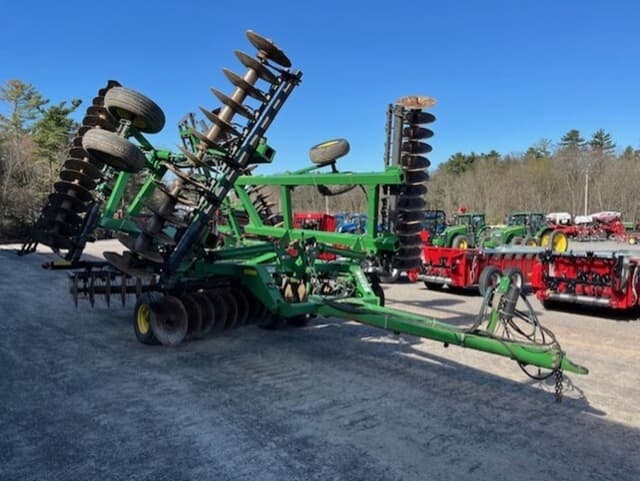 Image of John Deere 637 equipment image 3