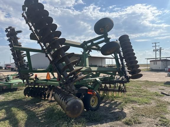 Image of John Deere 637 equipment image 4