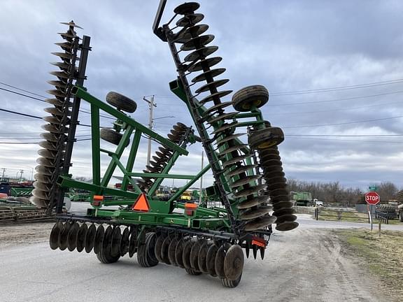 Image of John Deere 637 equipment image 4