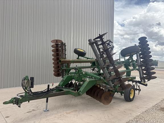 Image of John Deere 637 equipment image 4