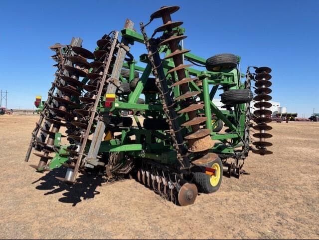 Image of John Deere 637 equipment image 4