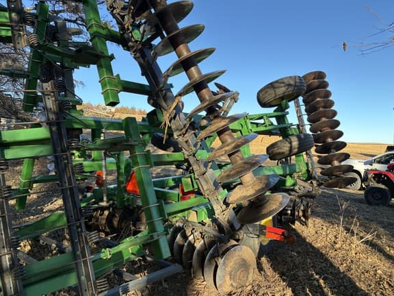 Image of John Deere 637 equipment image 4