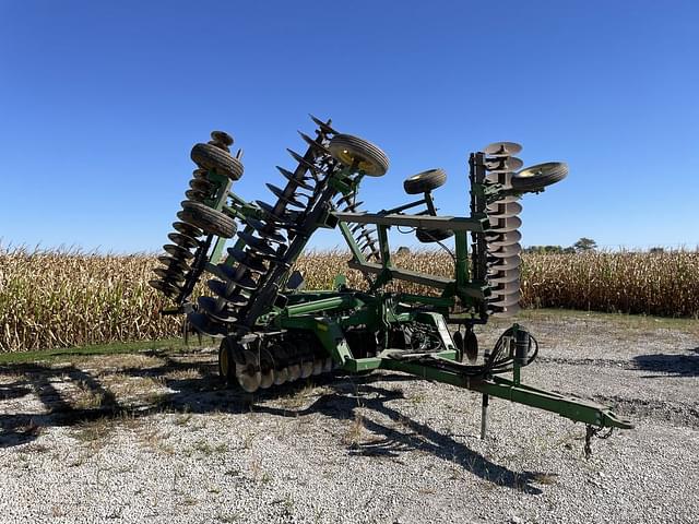 Image of John Deere 637 equipment image 3