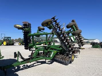 Main image John Deere 637