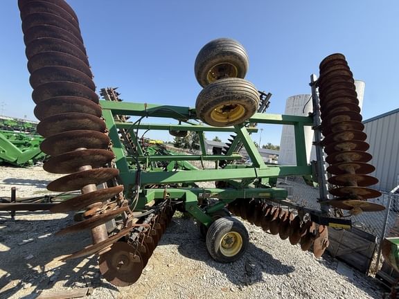 2007 John Deere 637 Equipment Image0