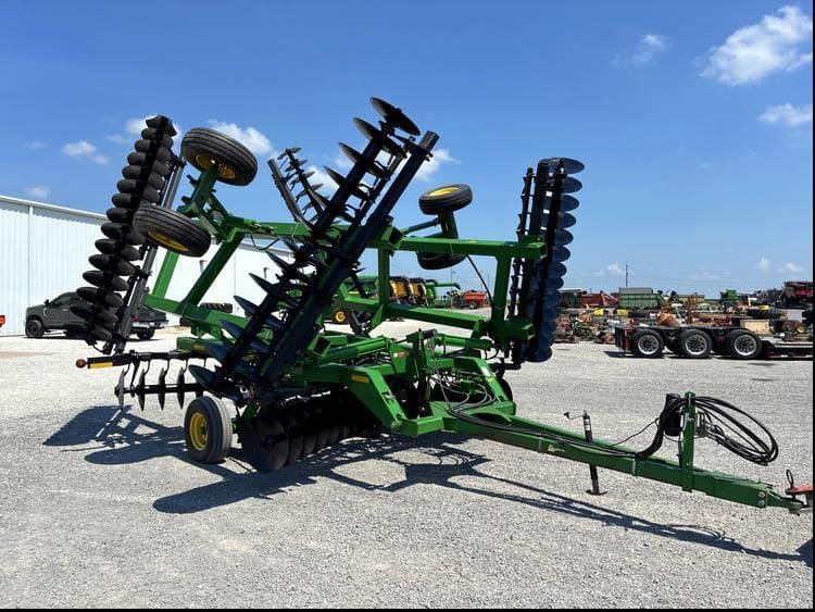 2007 John Deere 637 Equipment Image0