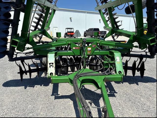 Image of John Deere 637 equipment image 3