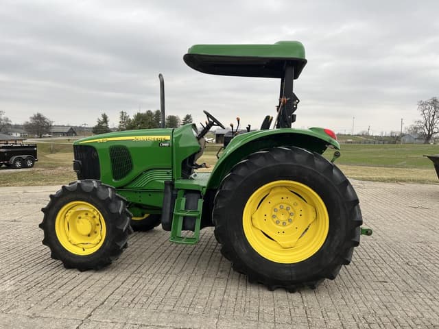 Image of John Deere 6415 equipment image 2