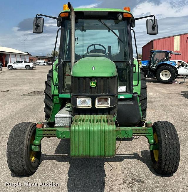 Image of John Deere 6415 equipment image 1