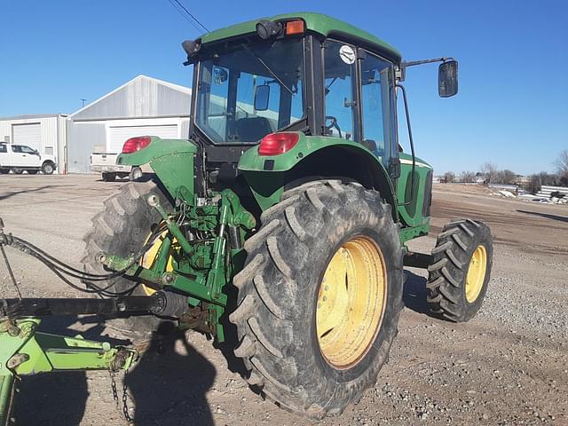 Image of John Deere 6615 equipment image 4