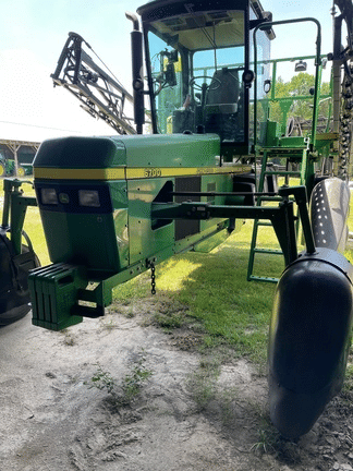 Main image John Deere 6700