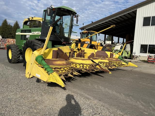 Image of John Deere 678 equipment image 1