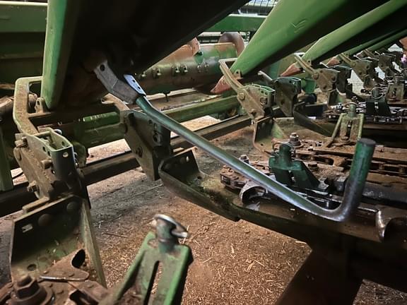 Image of John Deere 693 equipment image 3