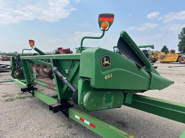 Image of John Deere 693 equipment image 2