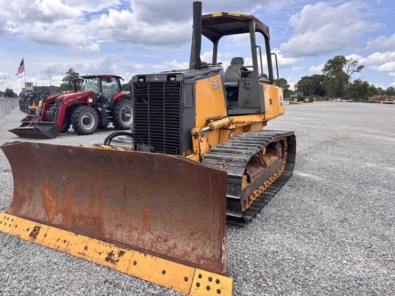 Image of John Deere 700J equipment image 2