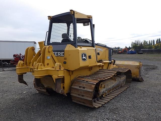 Image of John Deere 700J equipment image 3