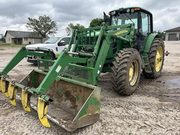 Image of John Deere 7130 Primary Image