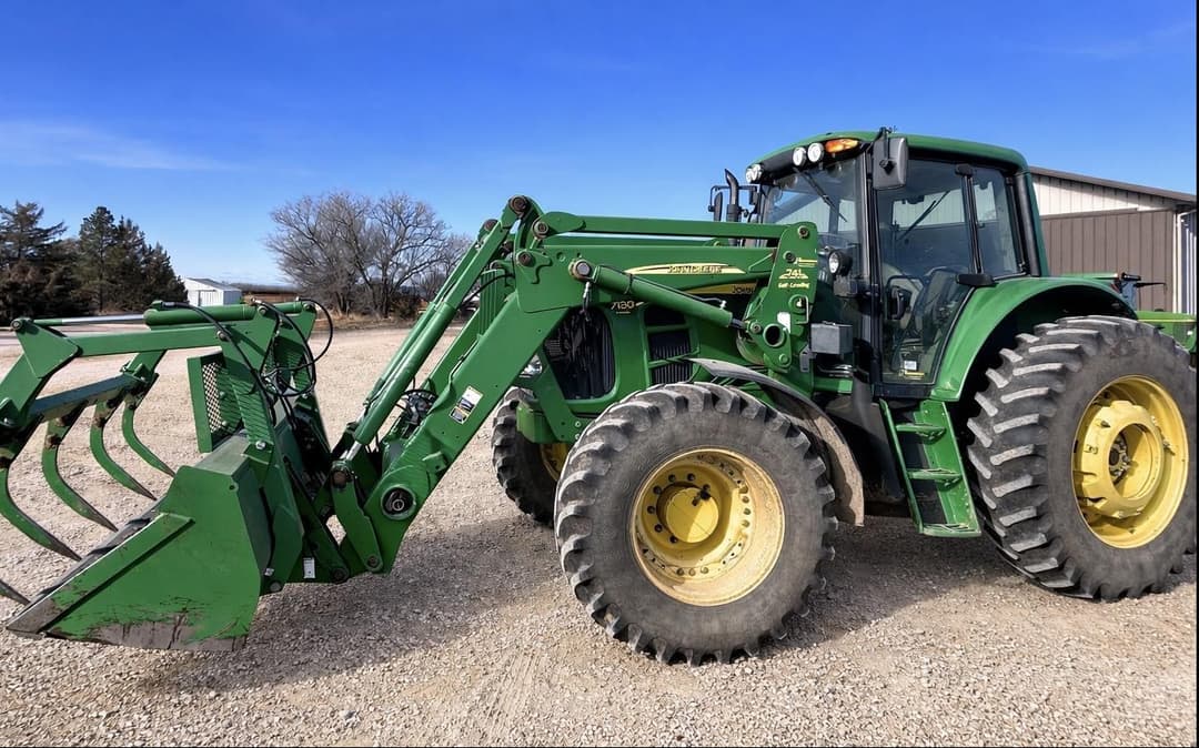 Image of John Deere 7130 Premium Primary image