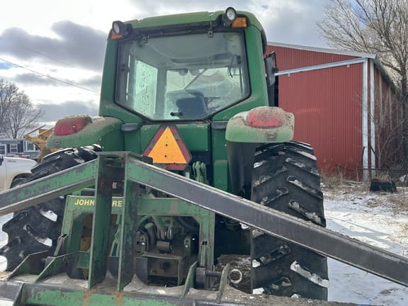 Image of John Deere 7220 equipment image 3