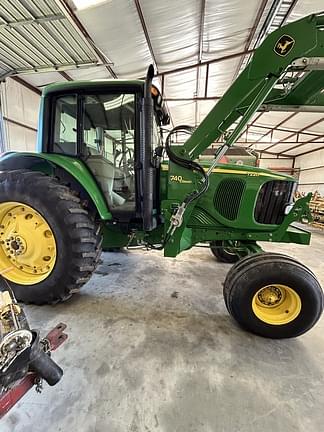 Image of John Deere 7220 Primary image