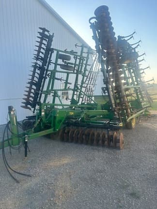 Image of John Deere 726 Primary Image