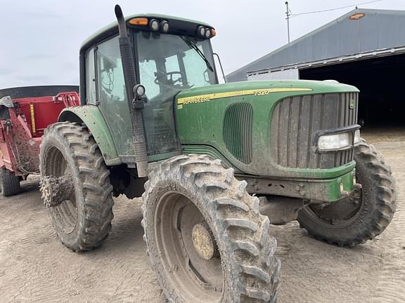 Image of John Deere 7320 Primary image