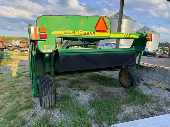 Image of John Deere 735 equipment image 3