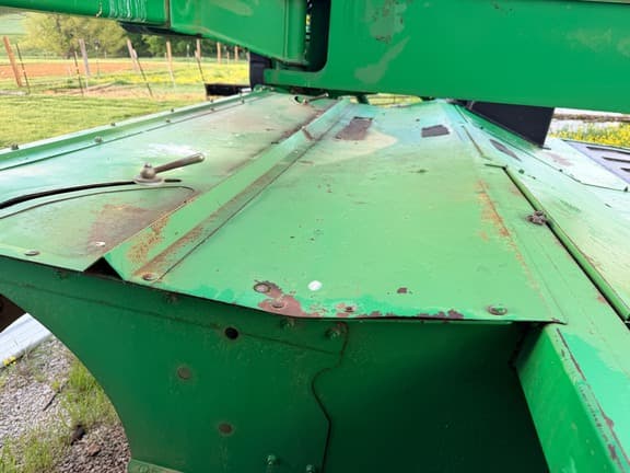 Image of John Deere 735 equipment image 4