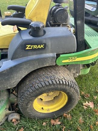 Image of John Deere 737 equipment image 3