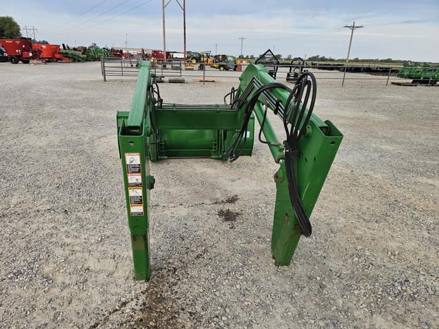 Image of John Deere 740 equipment image 3
