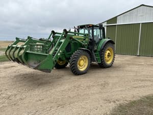2007 John Deere 7420 Image