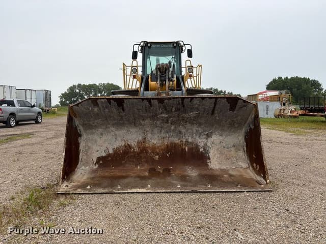 Image of John Deere 744J equipment image 1