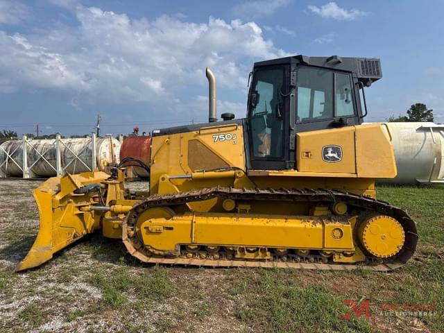 Image of John Deere 750J LT equipment image 4