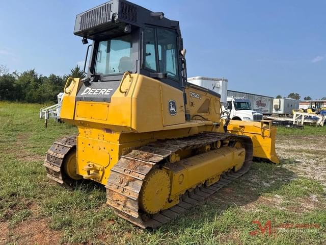 Image of John Deere 750J LT equipment image 2
