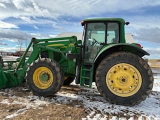 Image of John Deere 7520 equipment image 3