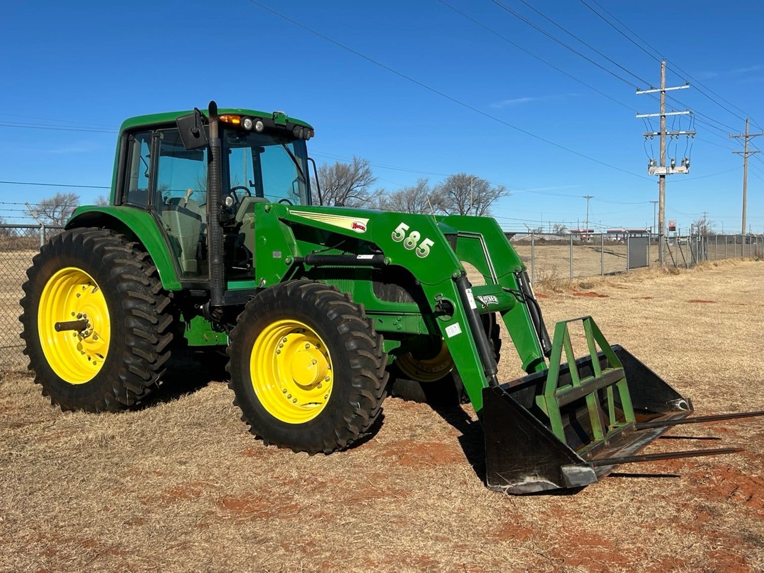 2007 John Deere 7520 Equipment Image0