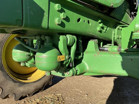 Image of John Deere 7530 Premium equipment image 4