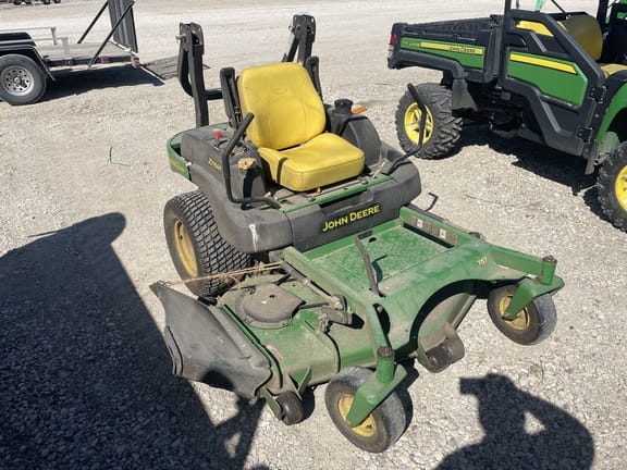 Main image John Deere 757