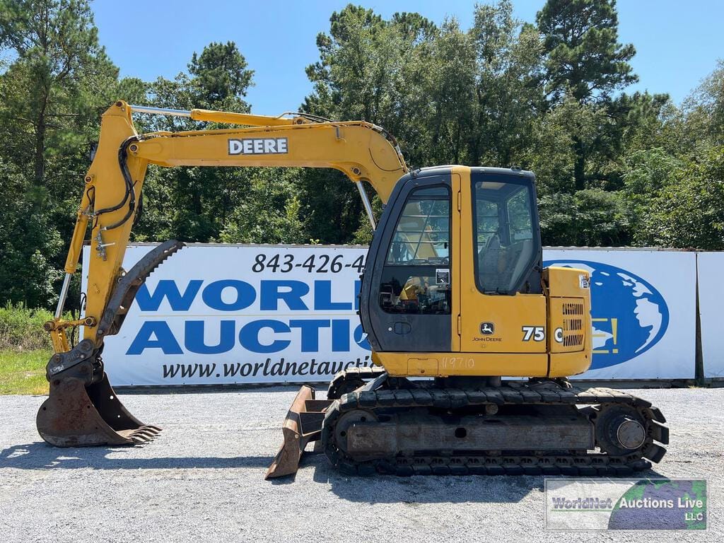 Main image John Deere 75C