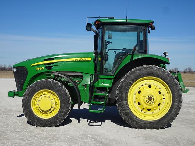 Image of John Deere 7630 equipment image 2