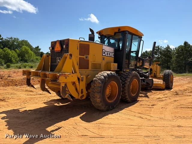 Image of John Deere 770D equipment image 2