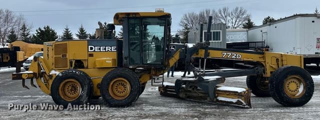 Image of John Deere 772D equipment image 3