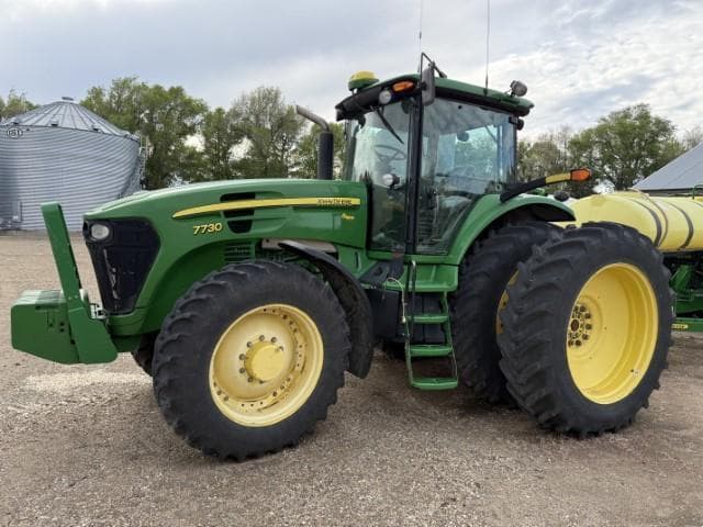 Image of John Deere 7730 equipment image 3