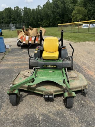 Image of John Deere 777 equipment image 1