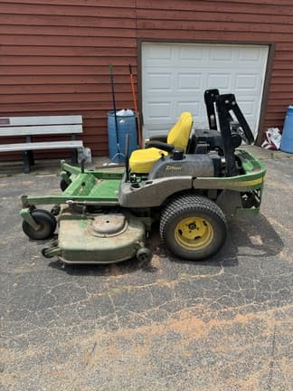 Image of John Deere 777 equipment image 2