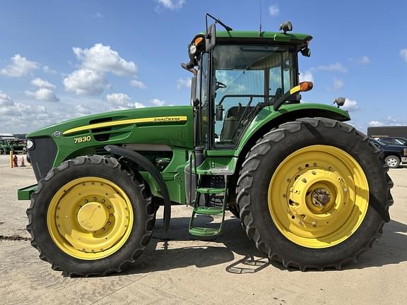 Image of John Deere 7830 equipment image 4