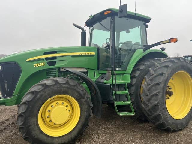 Image of John Deere 7830 equipment image 1