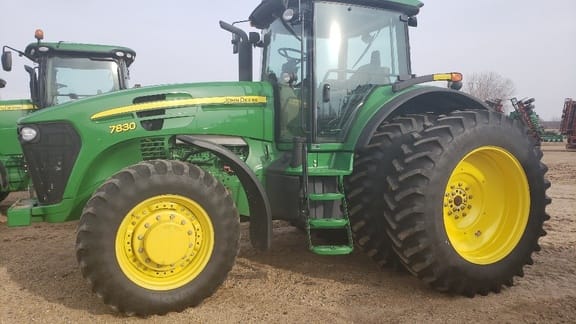 Main image John Deere 7830
