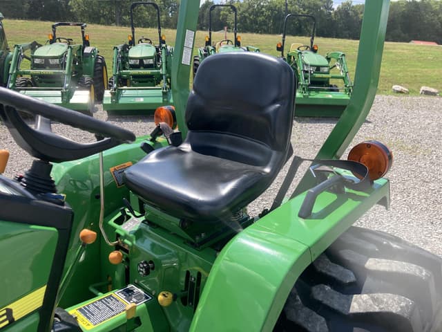 Image of John Deere 790 equipment image 4