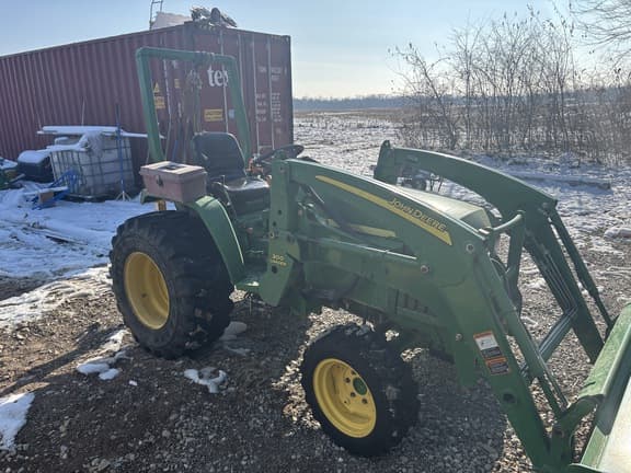 Image of John Deere 790 equipment image 1